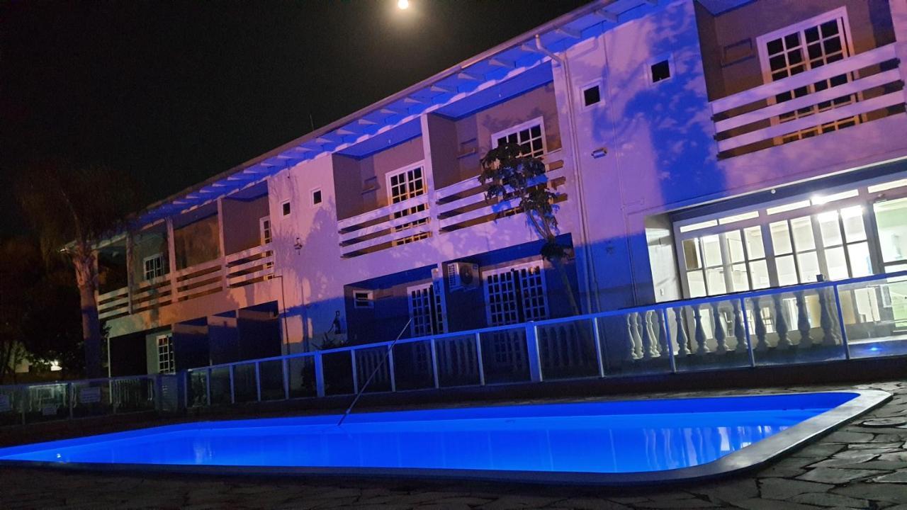Hotel Pousada Ilha Do Mar บอมบินญัส ภายนอก รูปภาพ