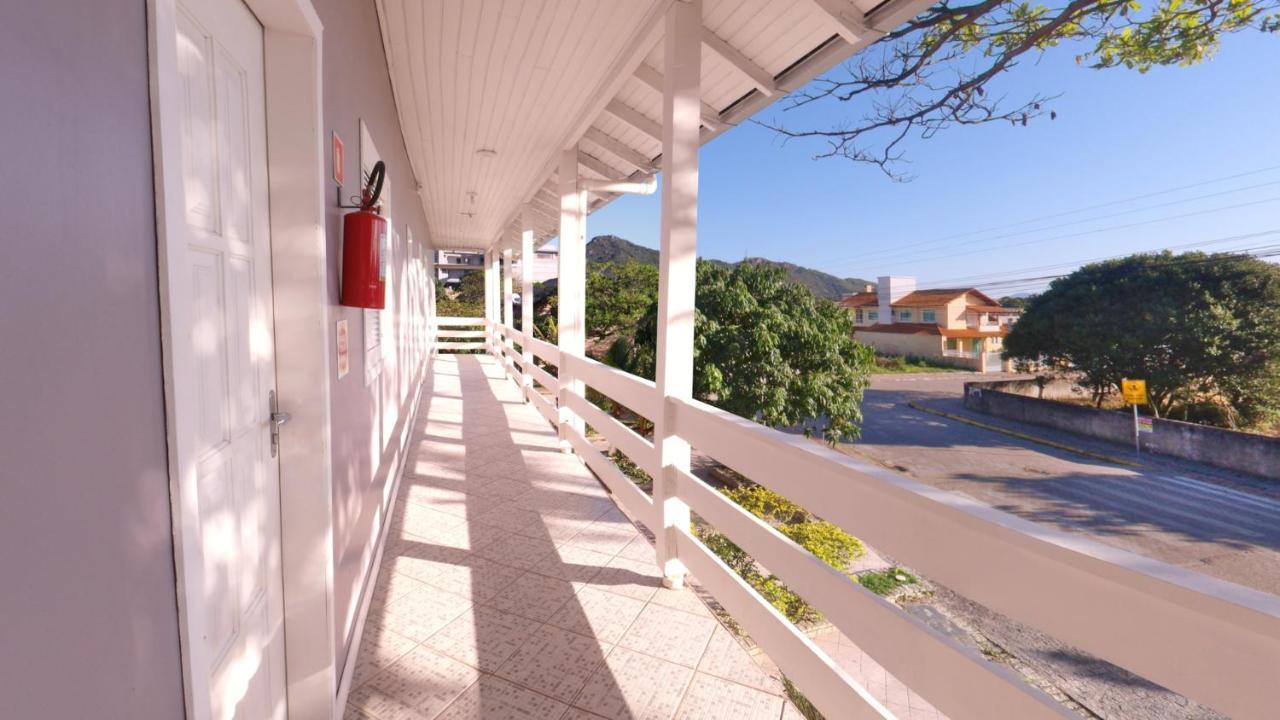 Hotel Pousada Ilha Do Mar บอมบินญัส ภายนอก รูปภาพ