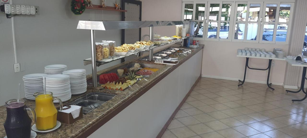 Hotel Pousada Ilha Do Mar บอมบินญัส ภายนอก รูปภาพ