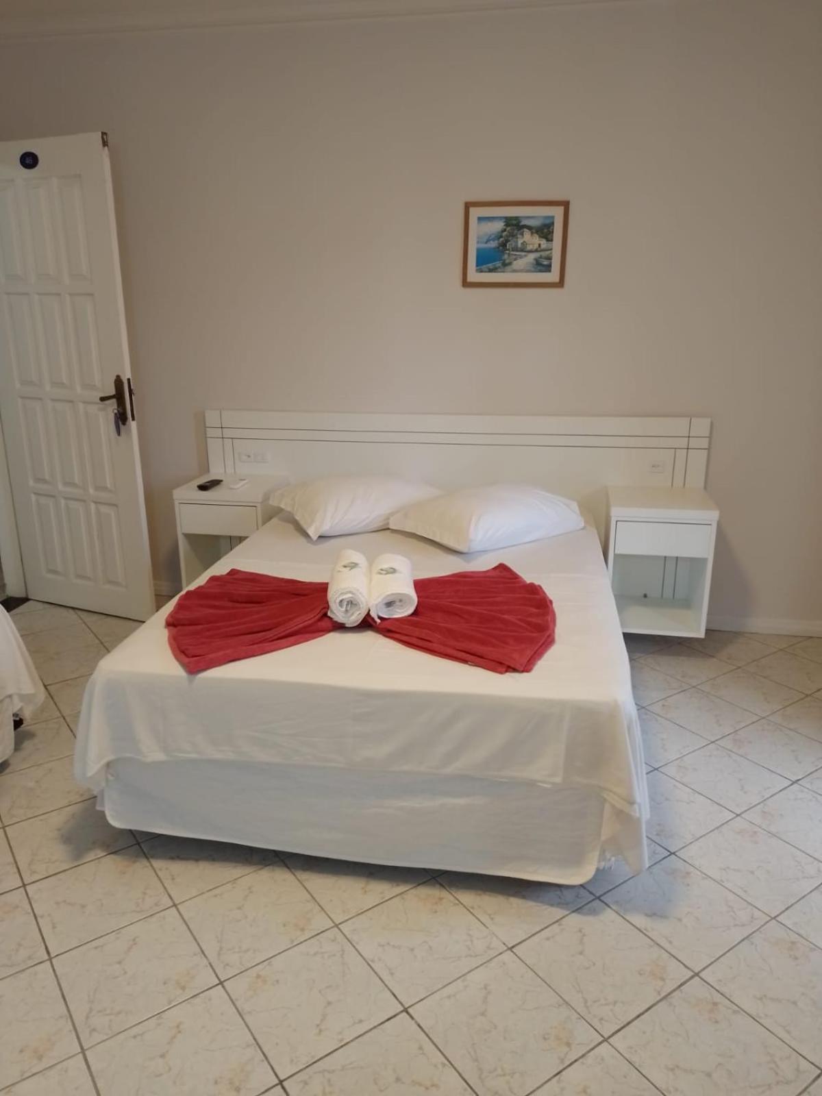 Hotel Pousada Ilha Do Mar บอมบินญัส ห้อง รูปภาพ